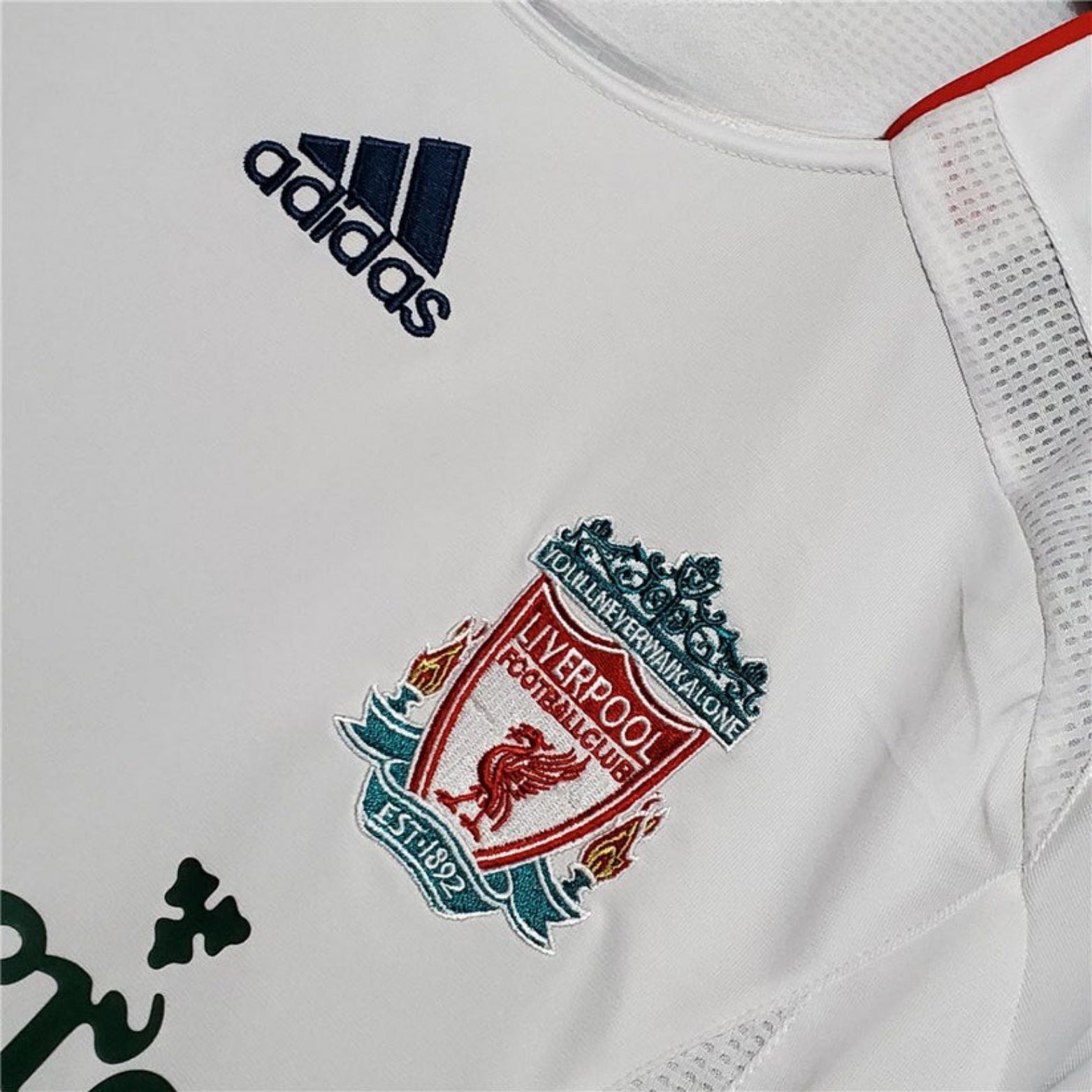 Liverpool Extérieur 06/07 - Porté