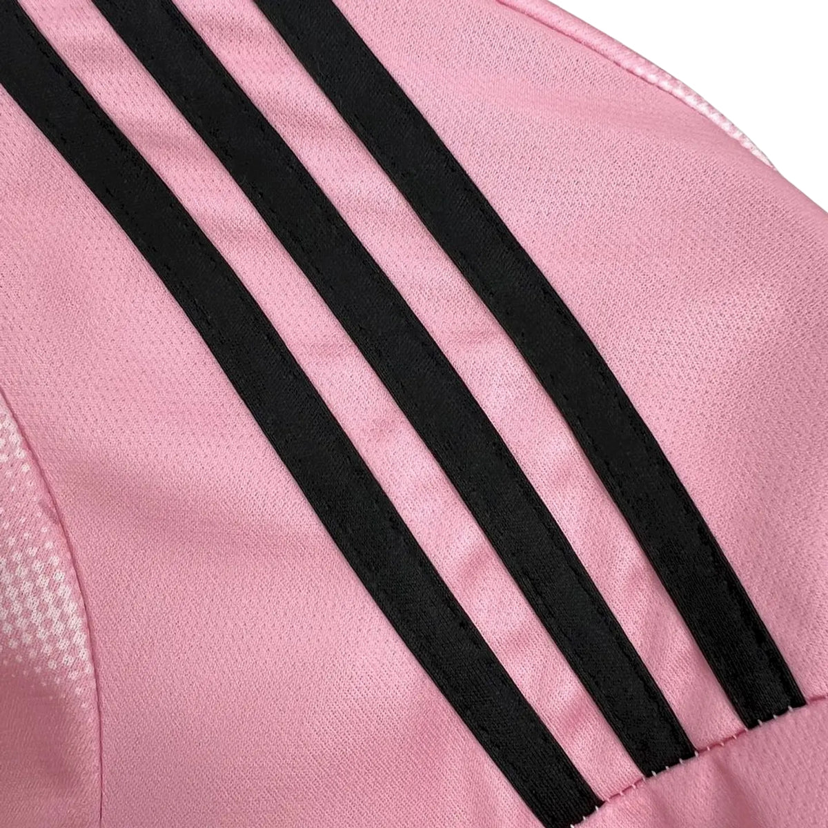 Real Madrid Édition Spéciale 25/26 - Rose et Blanc