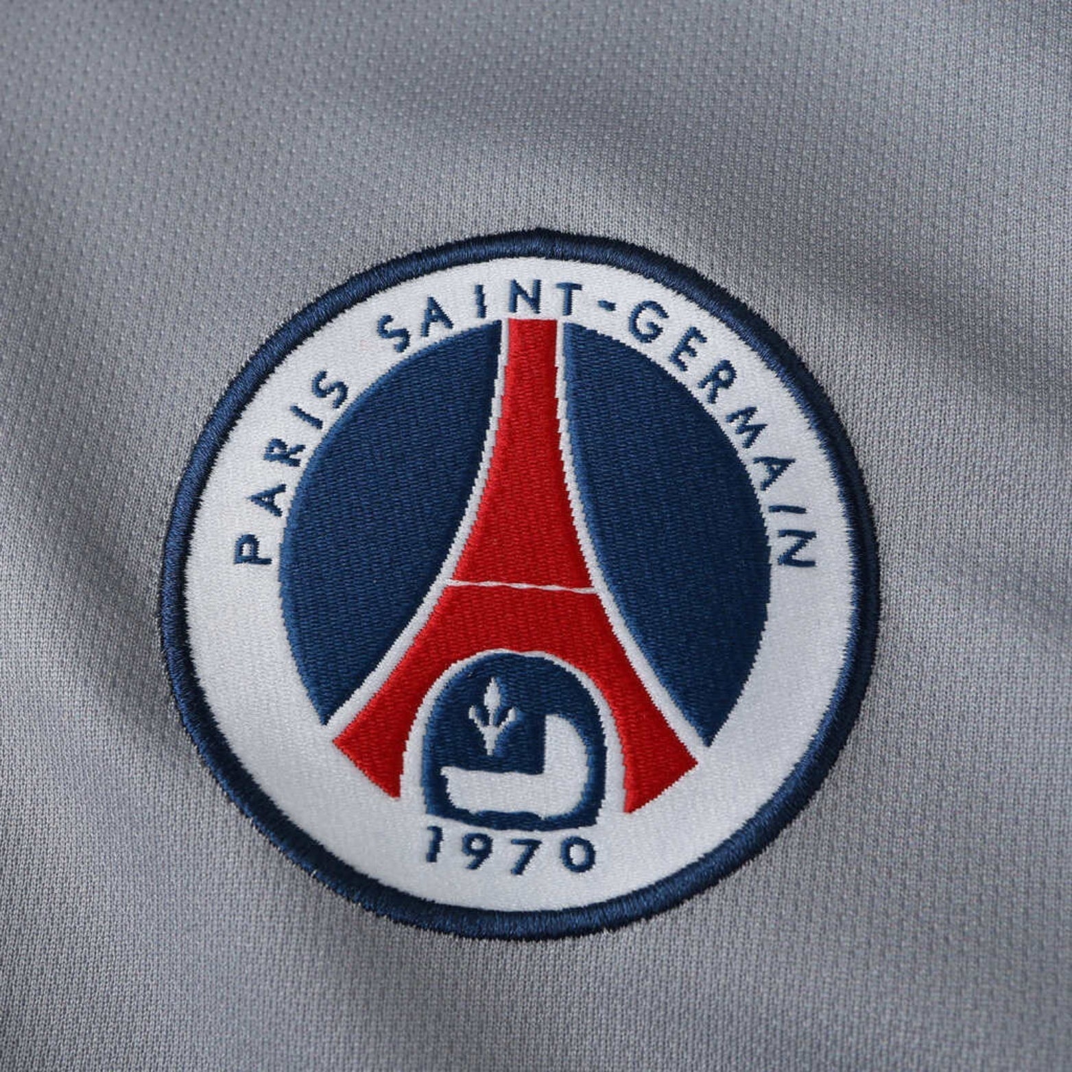 PSG Extérieur 01/02 - Vue rapprochée
