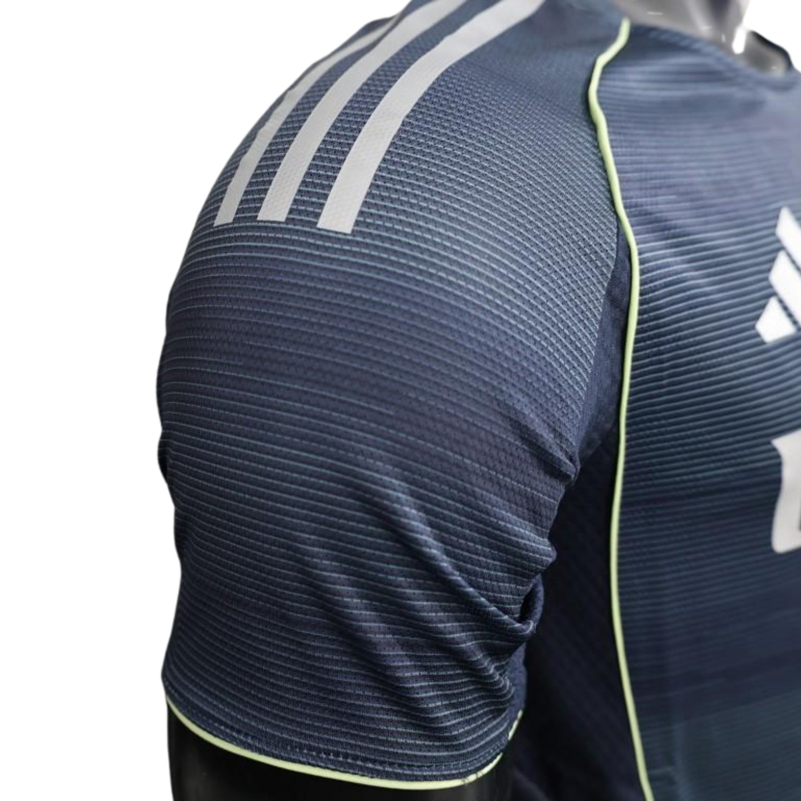 Real Madrid Extérieur 25/26 - Version Joueur