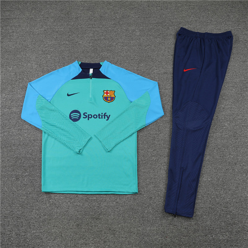Barcelona - Tracksuit - 1/2 Zip - Detail