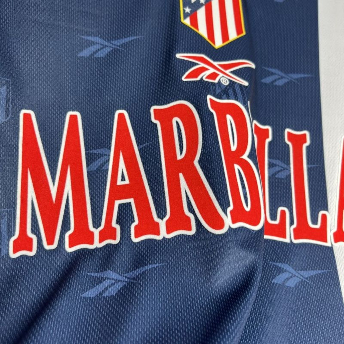Atlético de Madrid Extérieur 98/99 - Détail