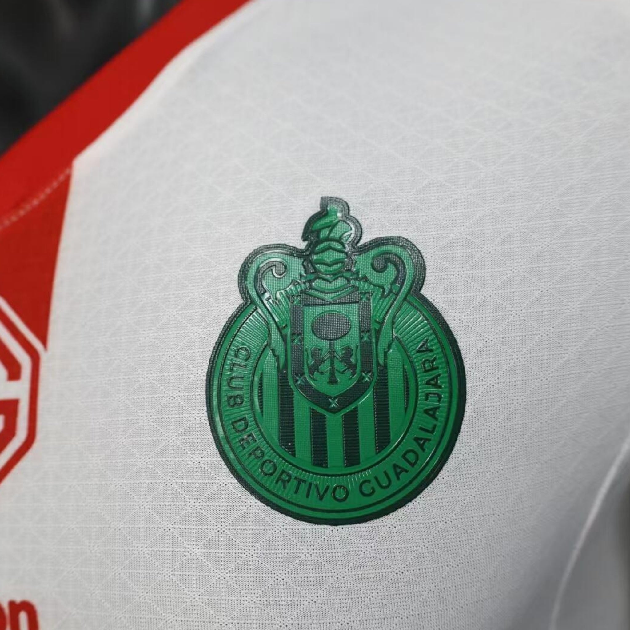 C.D. Guadalajara Chivas Extérieur 25/26 - Vue latérale