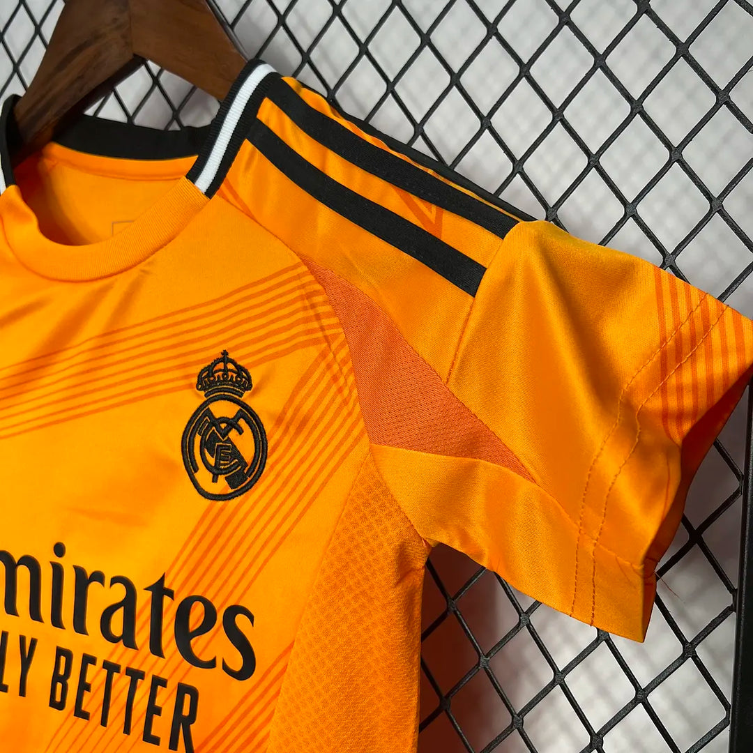 Kit - Real Madrid Extérieur 24/25