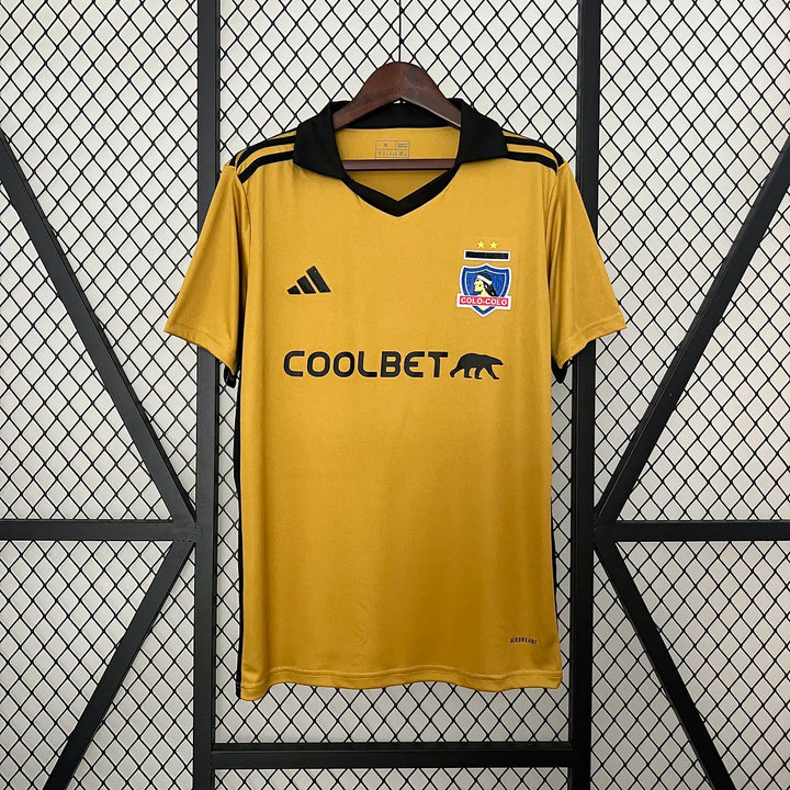 Colo-Colo Quatrième  24/25