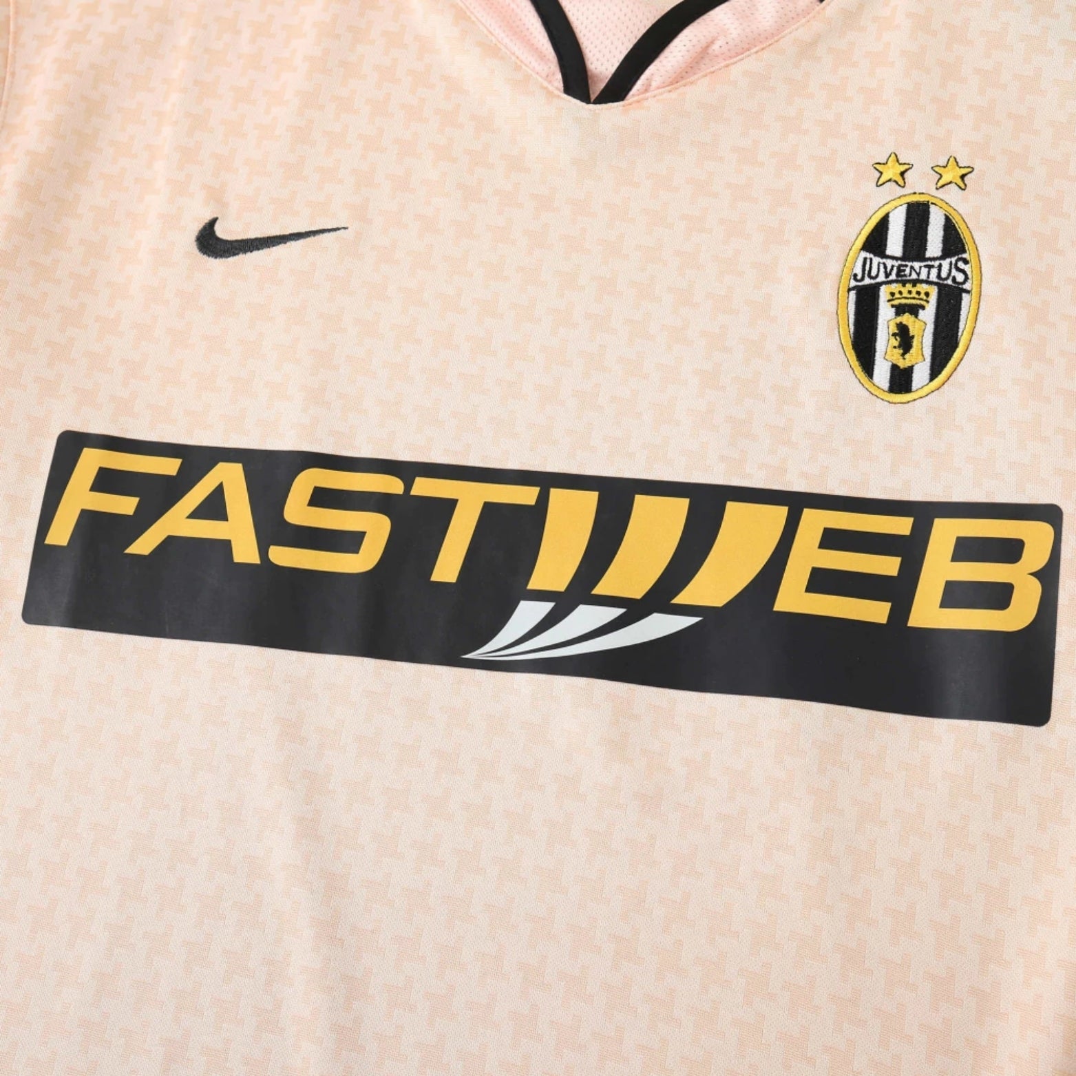 Juventus Extérieur 03/04 - Vue rapprochée