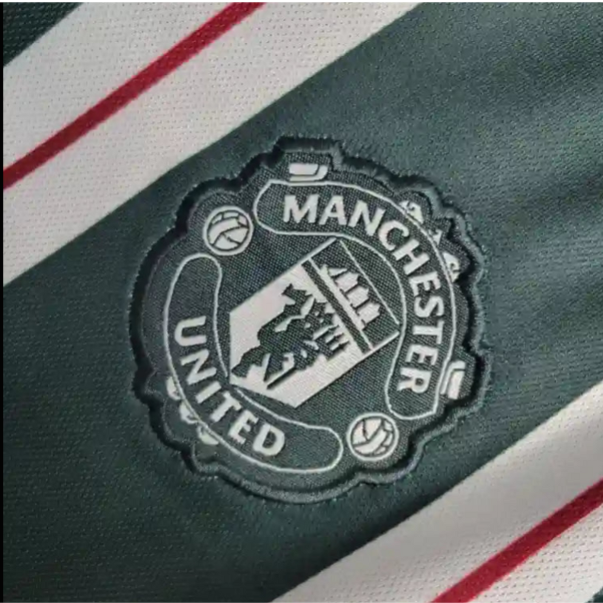 Manchester United Away 23/24 - Women's - Close-up