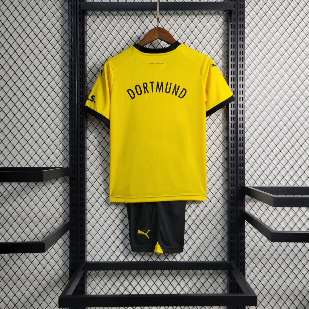 Kit - Borussia Dortmund Domicile 23/24