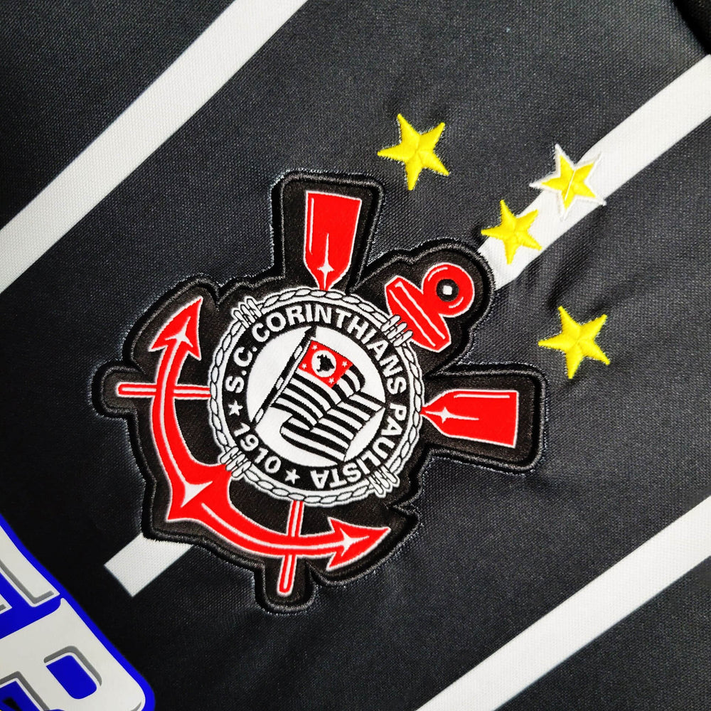 Corinthians Away 04/05