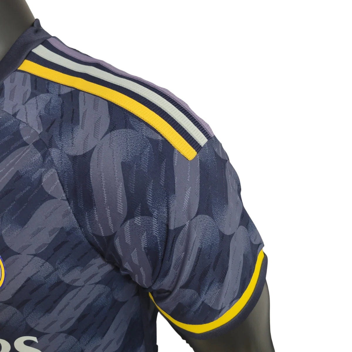 Real Madrid Extérieur 23/24 - Détail