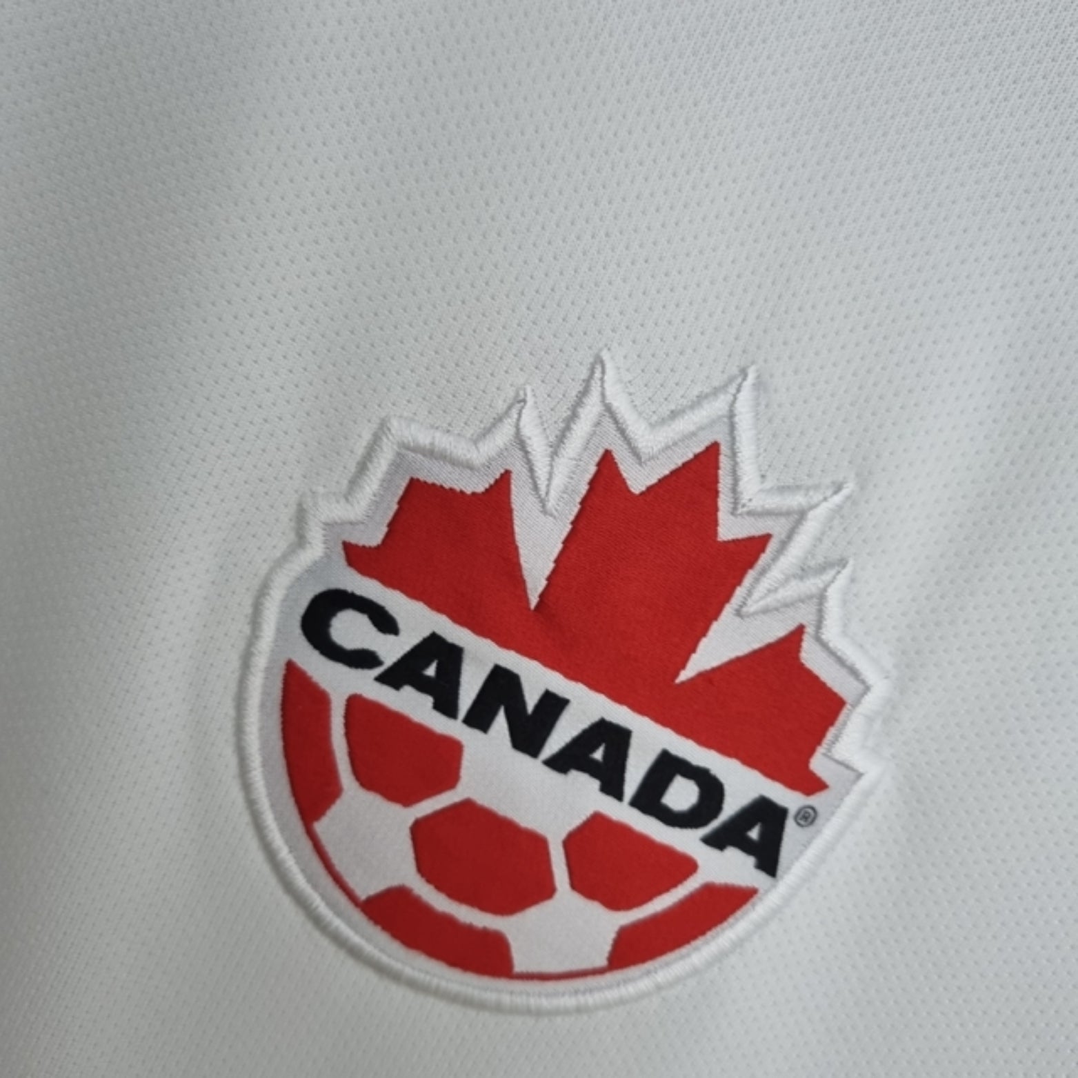 Canada Extérieur 22/23 - Vue rapprochée