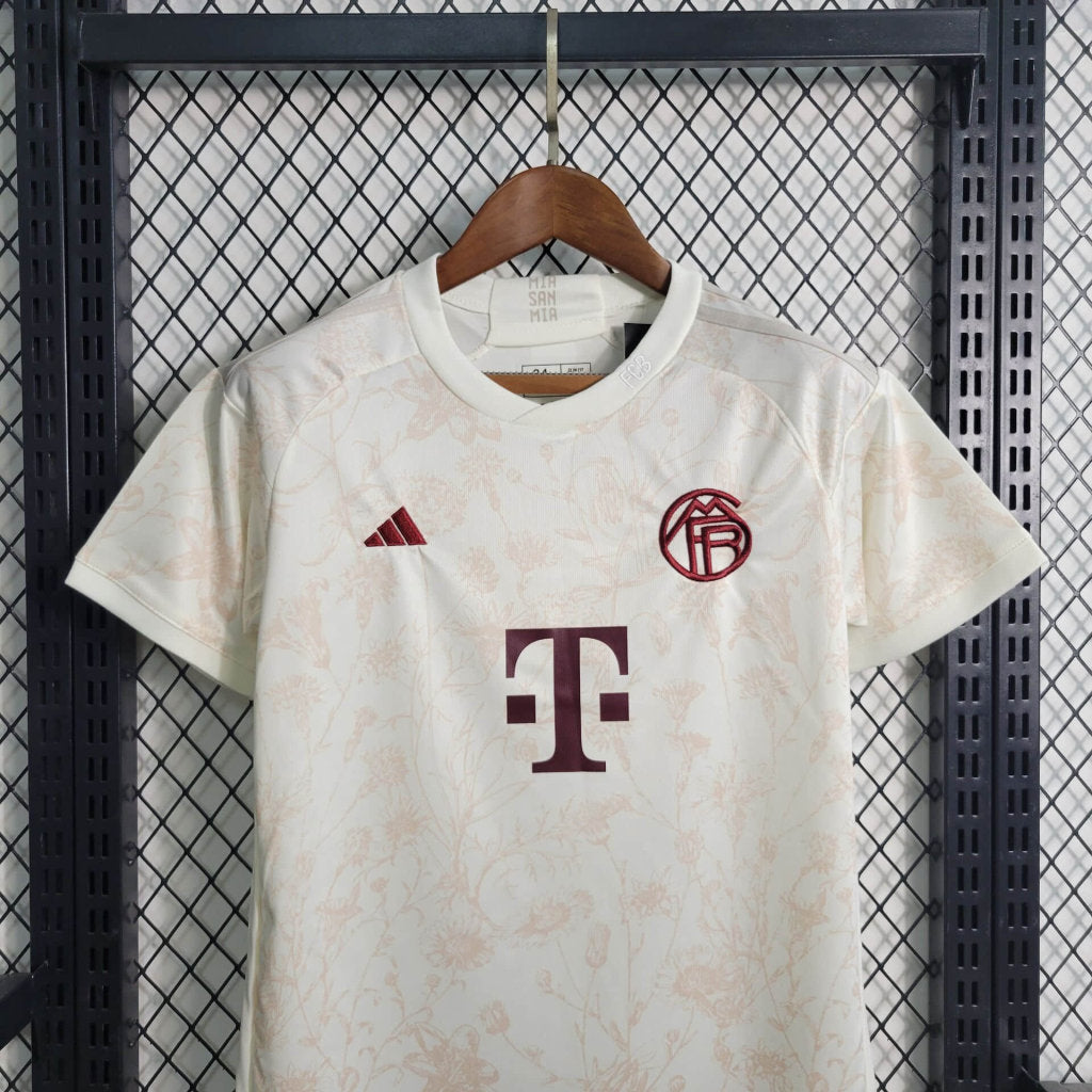 Kit - Bayern Munique Troisième 23/24