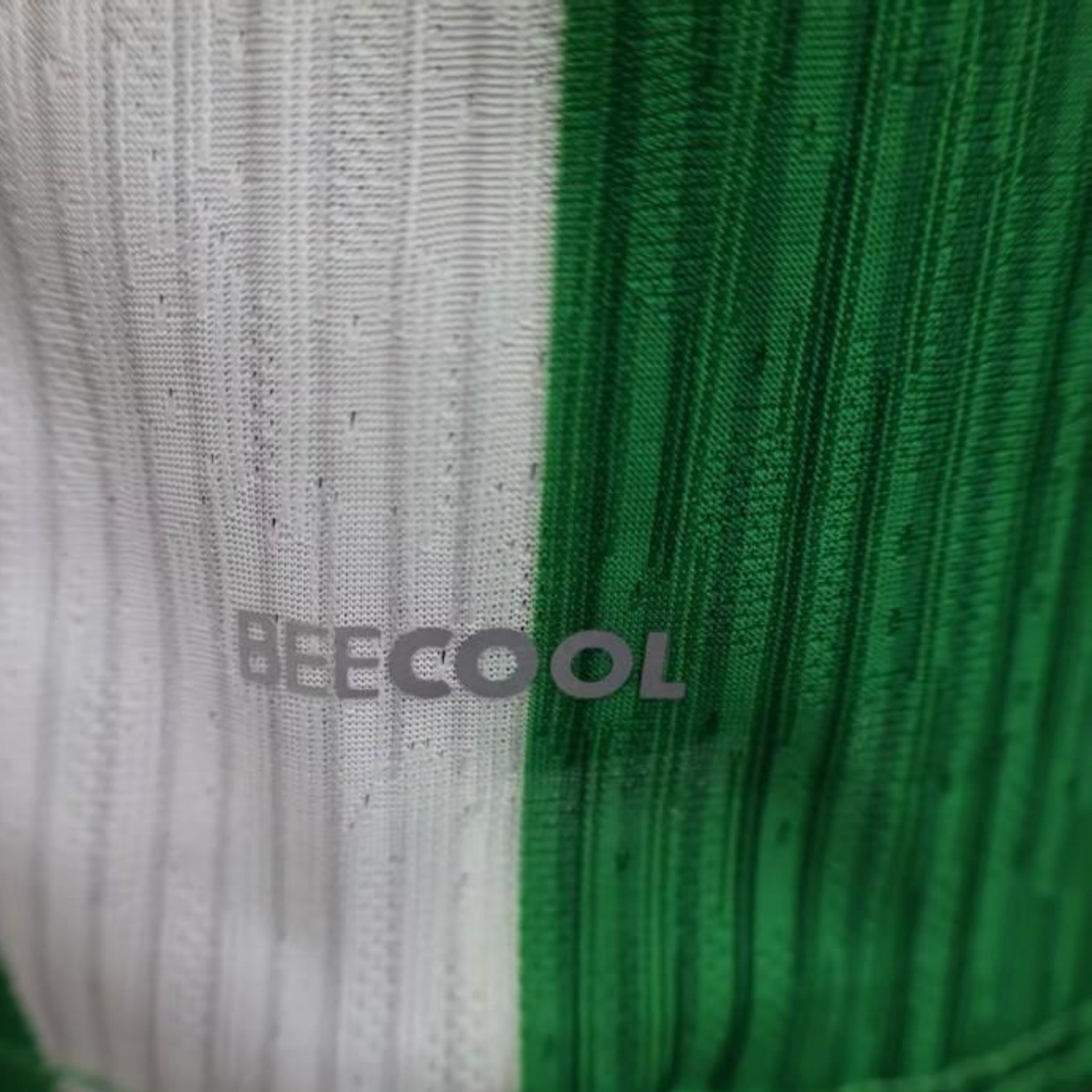 Real Betis Domicile 25/26 - Vue latérale