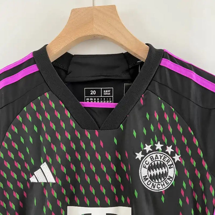 Kit - Bayern Munique Extérieur 23/24