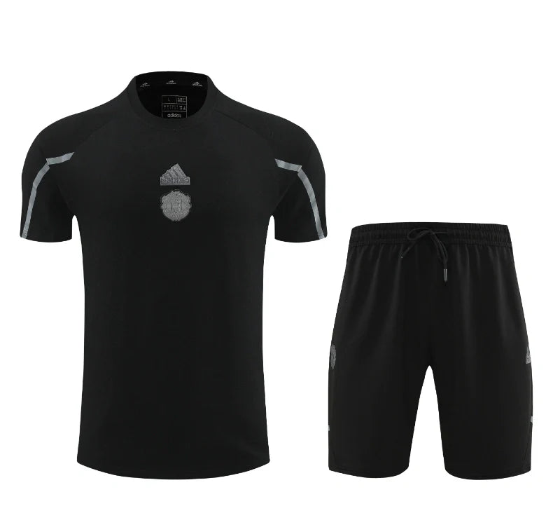 Training Gear - Manchester United 24/25 - Front view