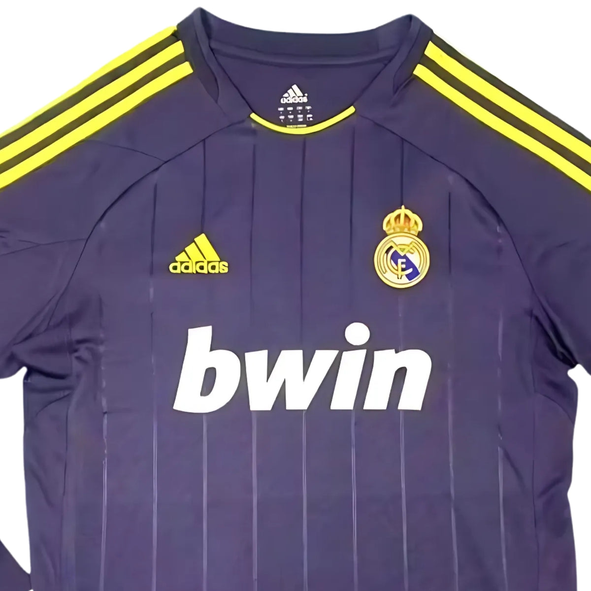 Real Madrid Extérieur 12/13 - Manches Longues - Détail