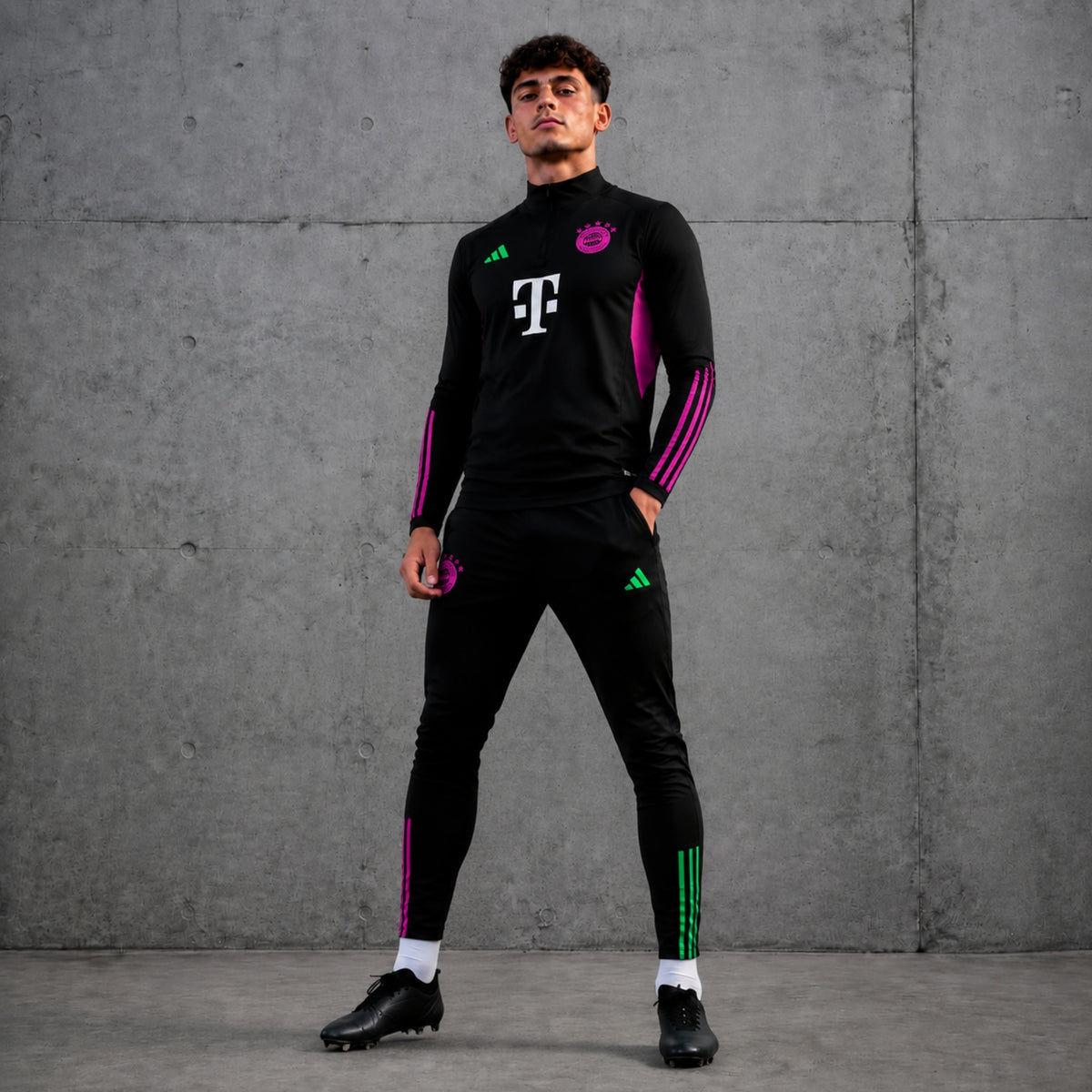 Bayern Munich - Survêtement - 1/2 Zip - Noir et Rose