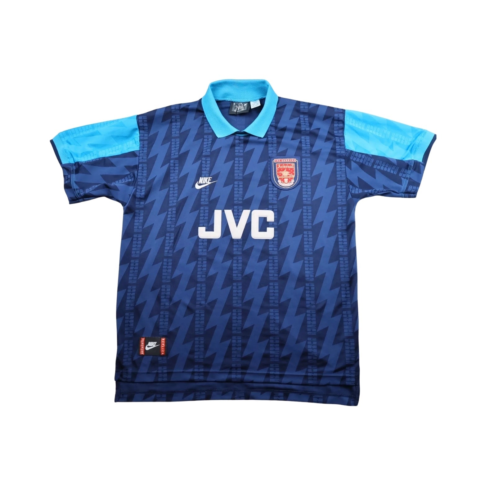 Arsenal Extérieur 94/95 - Vue de face
