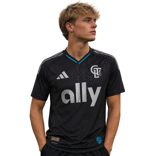 Charlotte Away 25/26