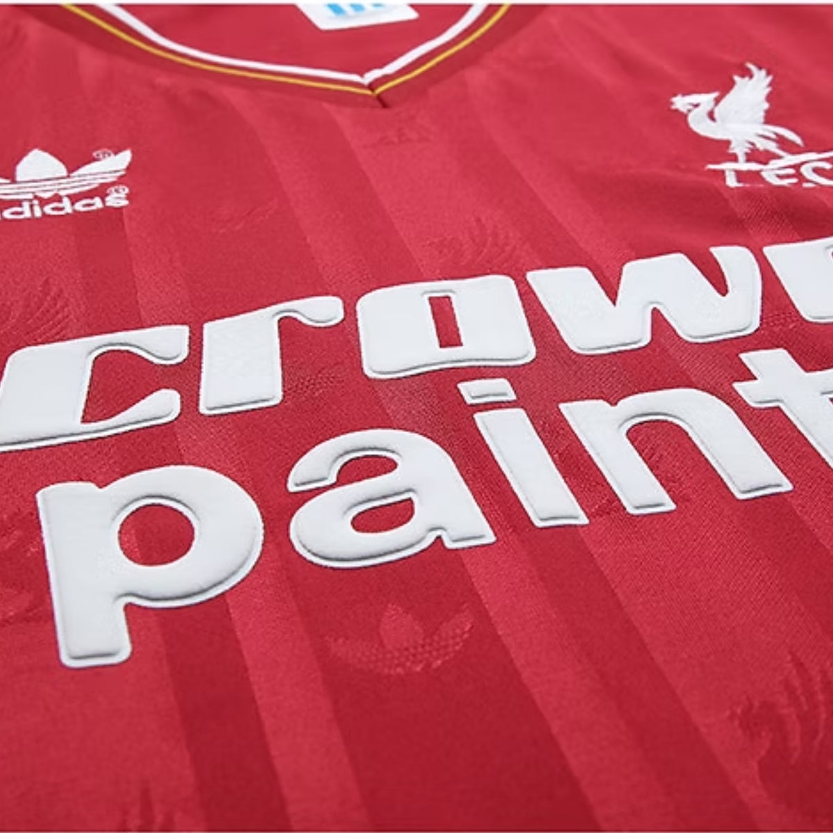 Liverpool Home 85/86 - Close-up