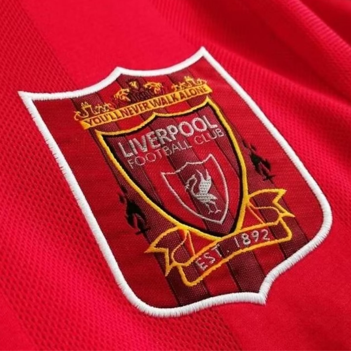 Liverpool Home 95/96 - Close-up