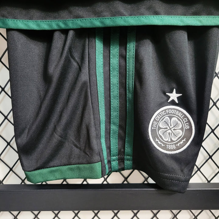 Kit - Celtic Extérieur 23/24