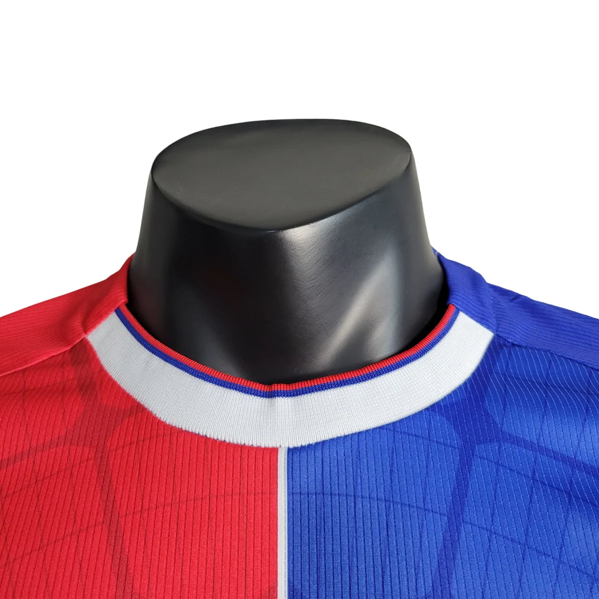 Crystal Palace Home 23/24 - Player Version - Close-up
