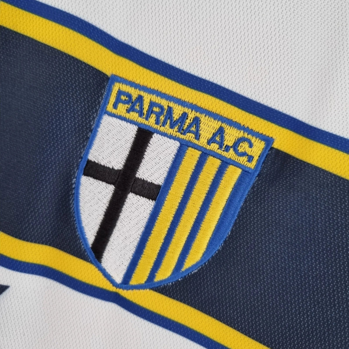 Parma Calcio Extérieur 02/03 - Vue latérale