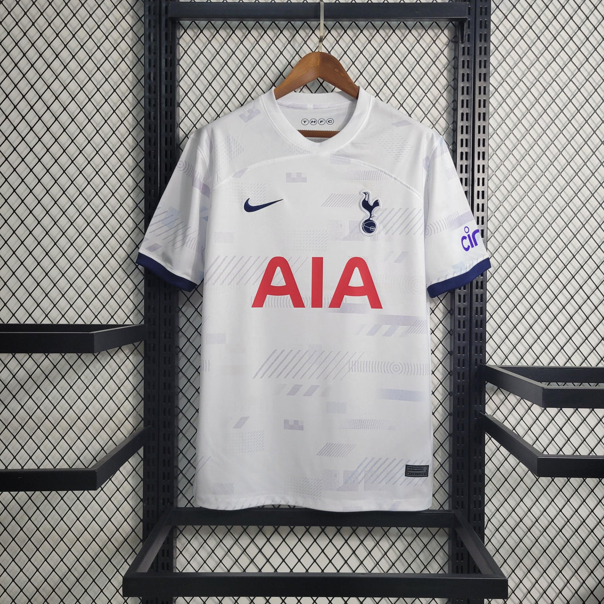 Tottenham Hotspur Domicile 23/24 - Vue de face