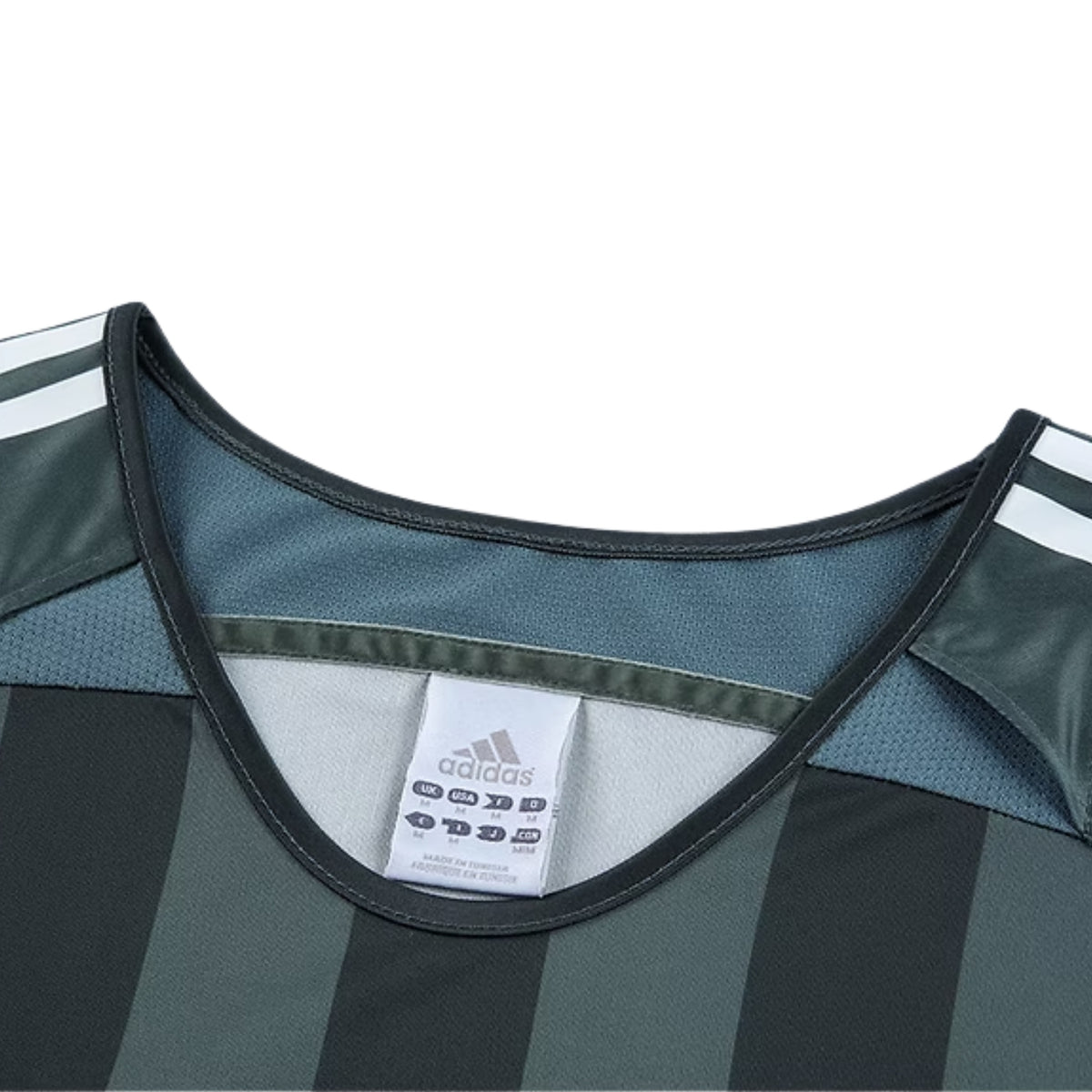 Newcastle United Away 05/06 - Detail