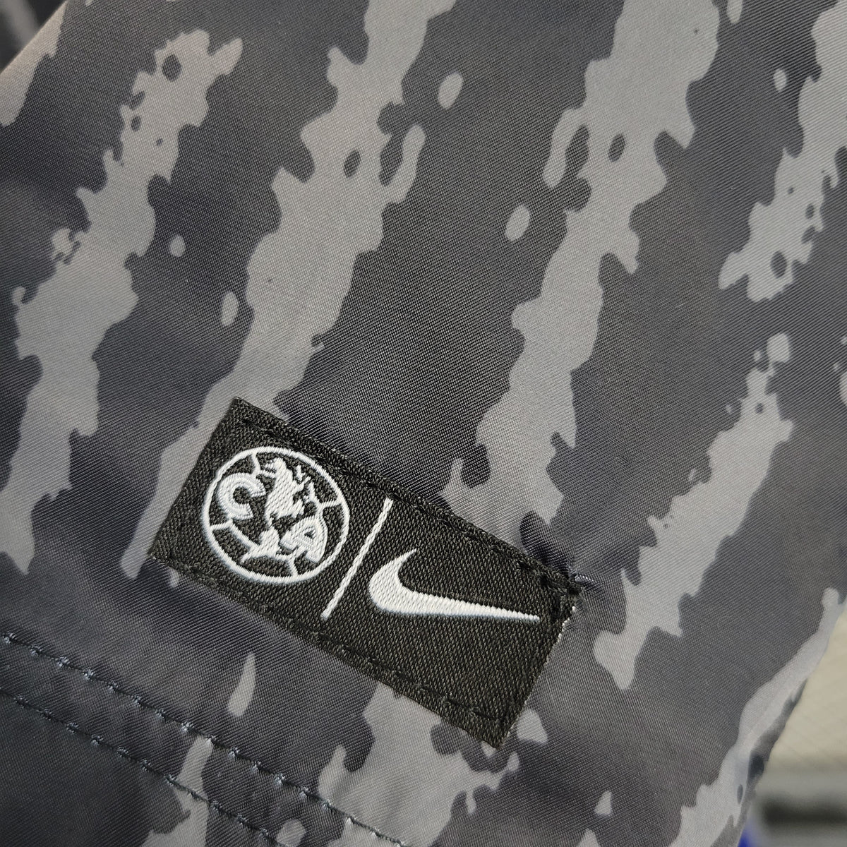 Windbreaker - Club America - Worn