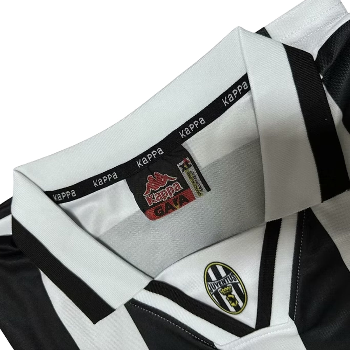 Juventus Domicile 95/96 - Manches Longues - Détail