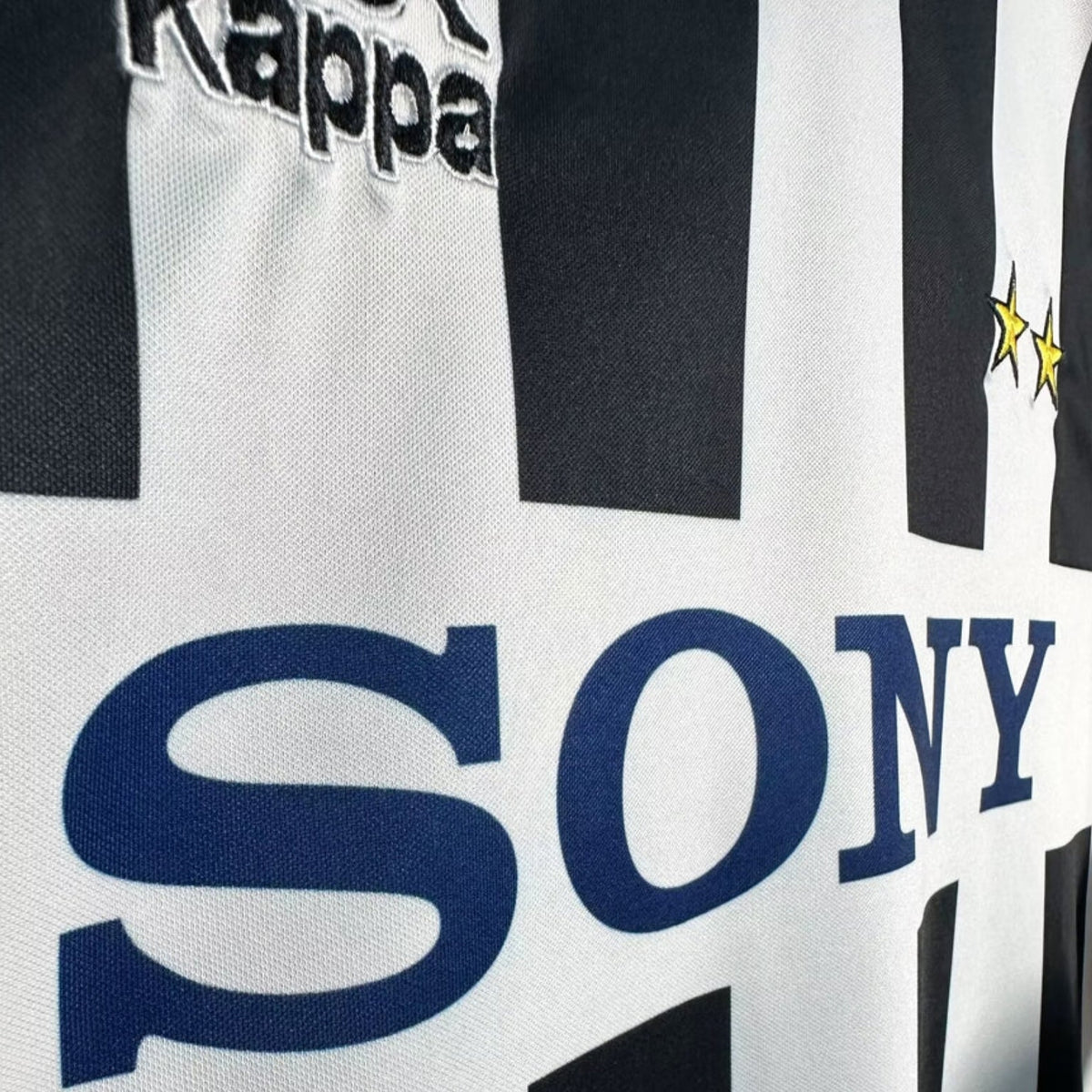 Juventus Domicile 95/96 - Manches Longues - Vue rapprochée