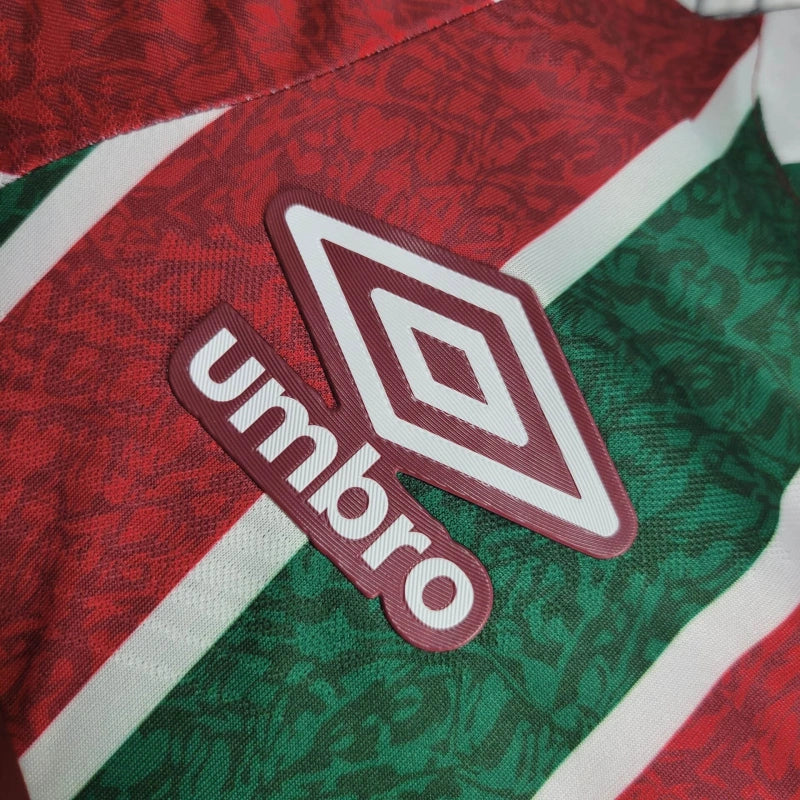 Fluminense Domicile 24/25 - Patrocínio "Betano" - Vue latérale