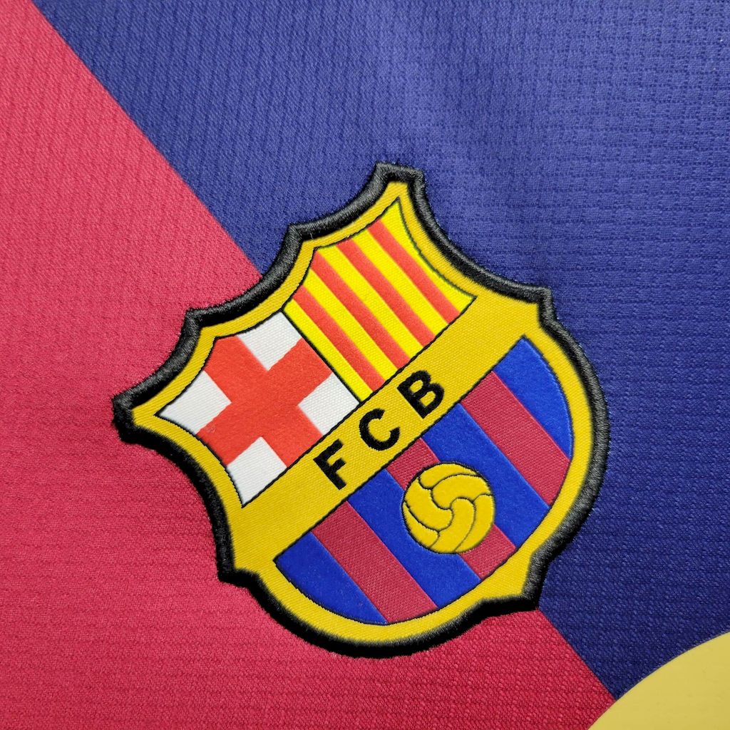 Barcelone Édition Speciale 24/25 - Vue rapprochée