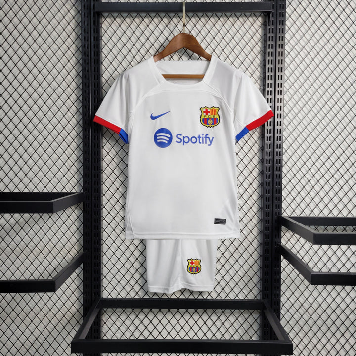 Kit - Barcelone Extérieur 23/24