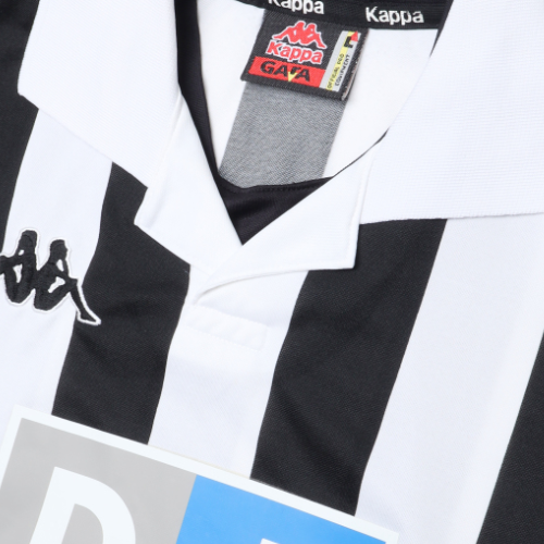 Juventus Domicile 98/99 - Détail