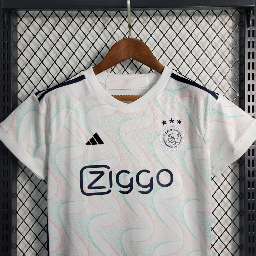 Kit - Ajax Extérieur 23/24