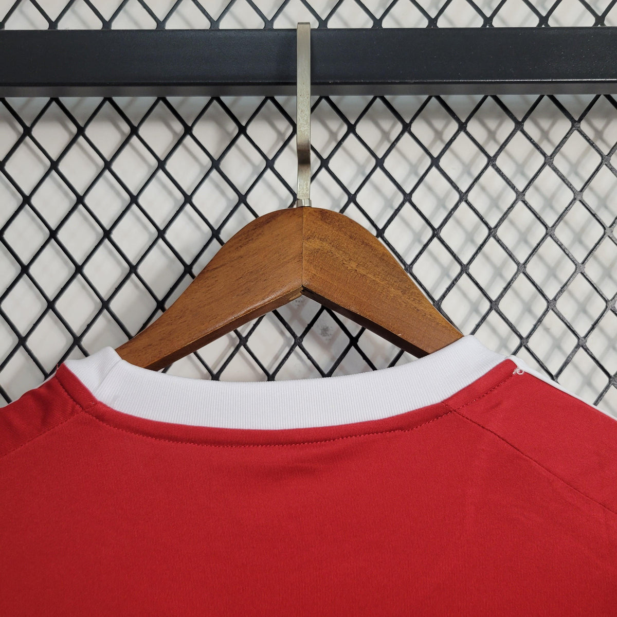 Nottingham Forest Home 23/24 - Detail