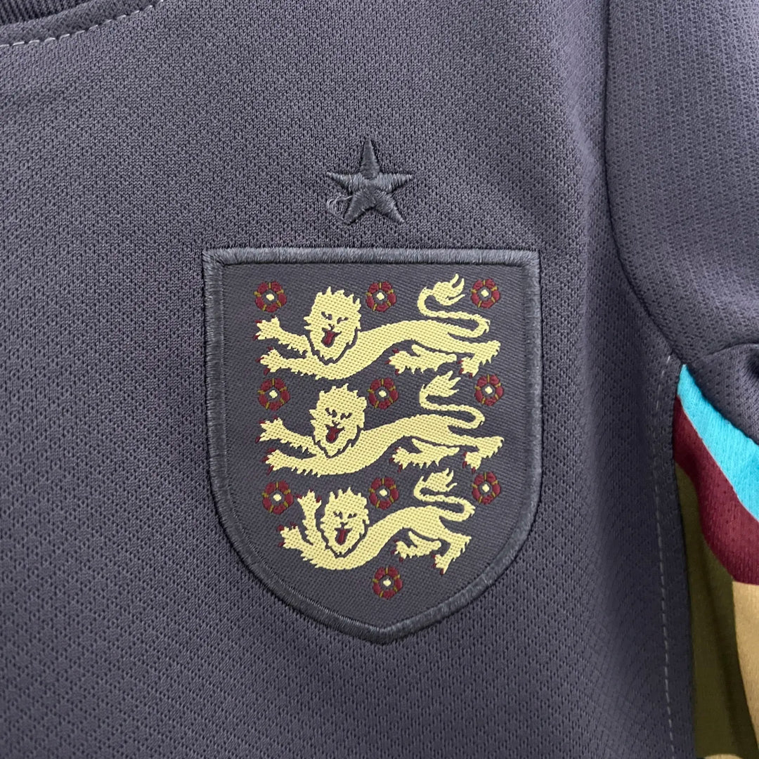 Kit - Angleterre Extérieur 24/25