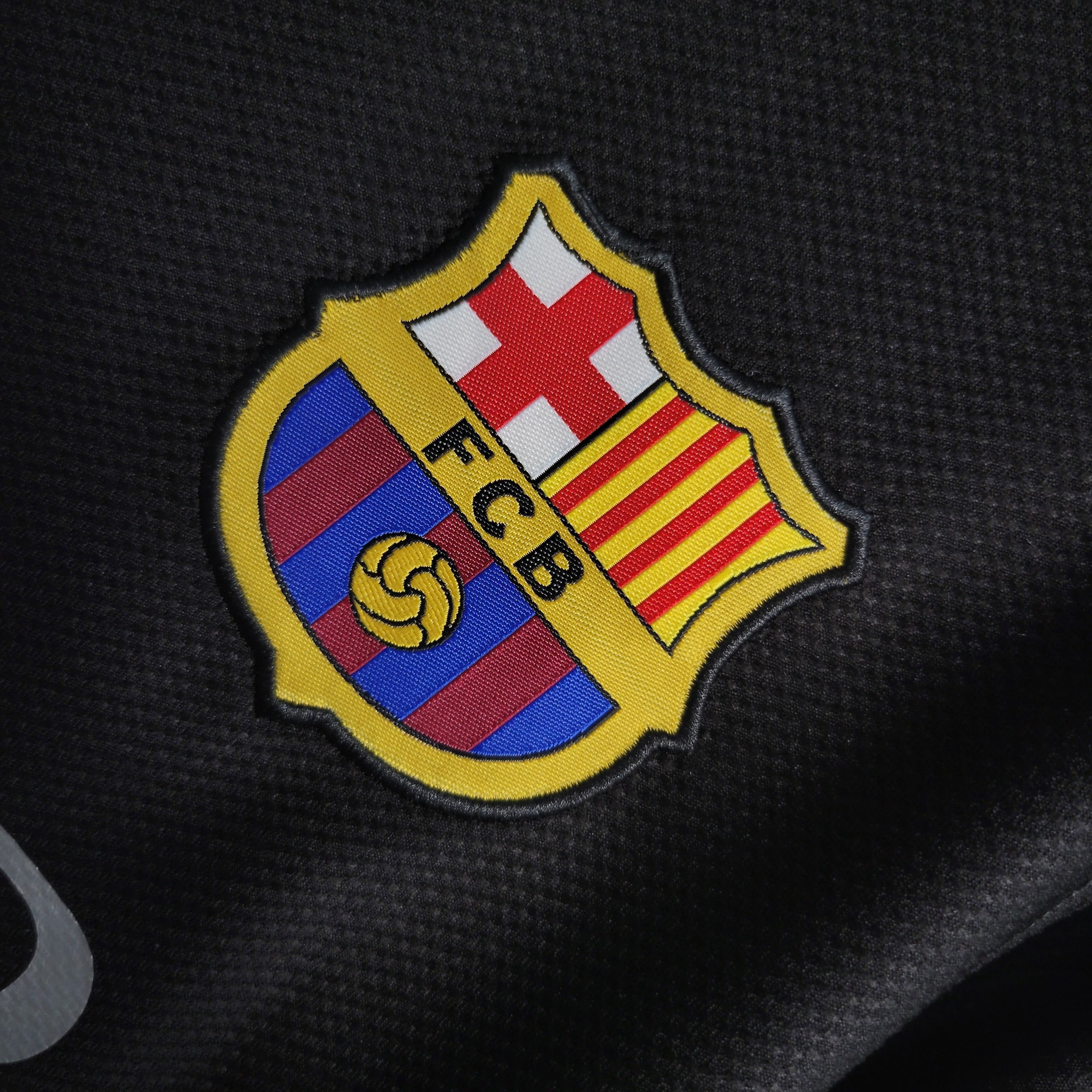Barcelone Extérieur 13/14 - Vue latérale