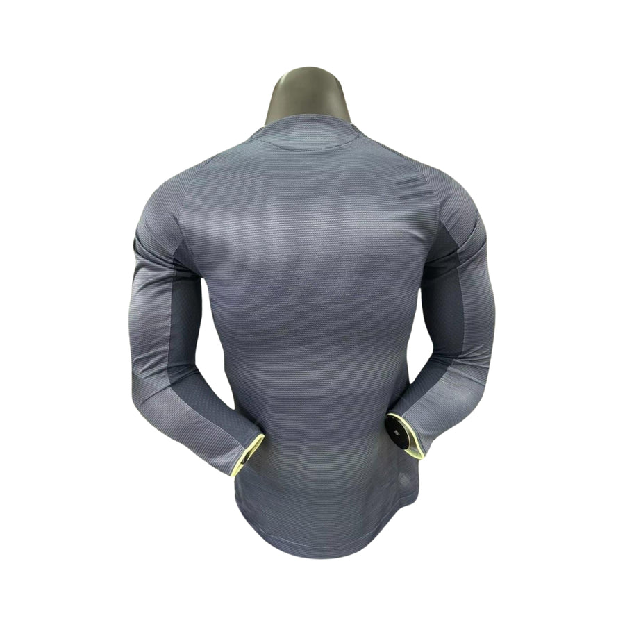 Real Madrid Extérieur 25/26 - Version Joueur - Manches Longues