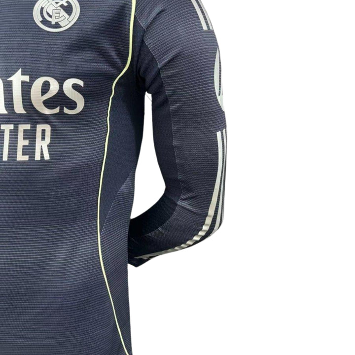 Real Madrid Extérieur 25/26 - Version Joueur - Manches Longues