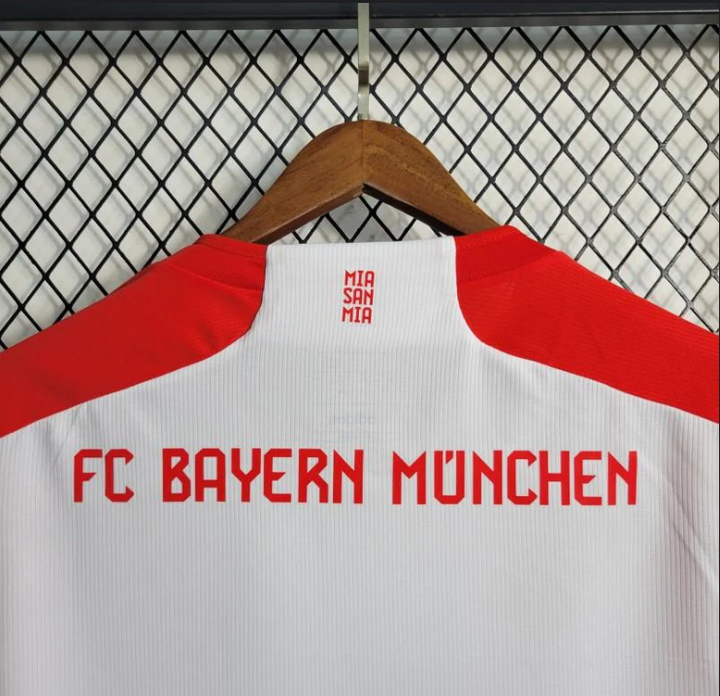 Bayern Munique Domicile 23/24