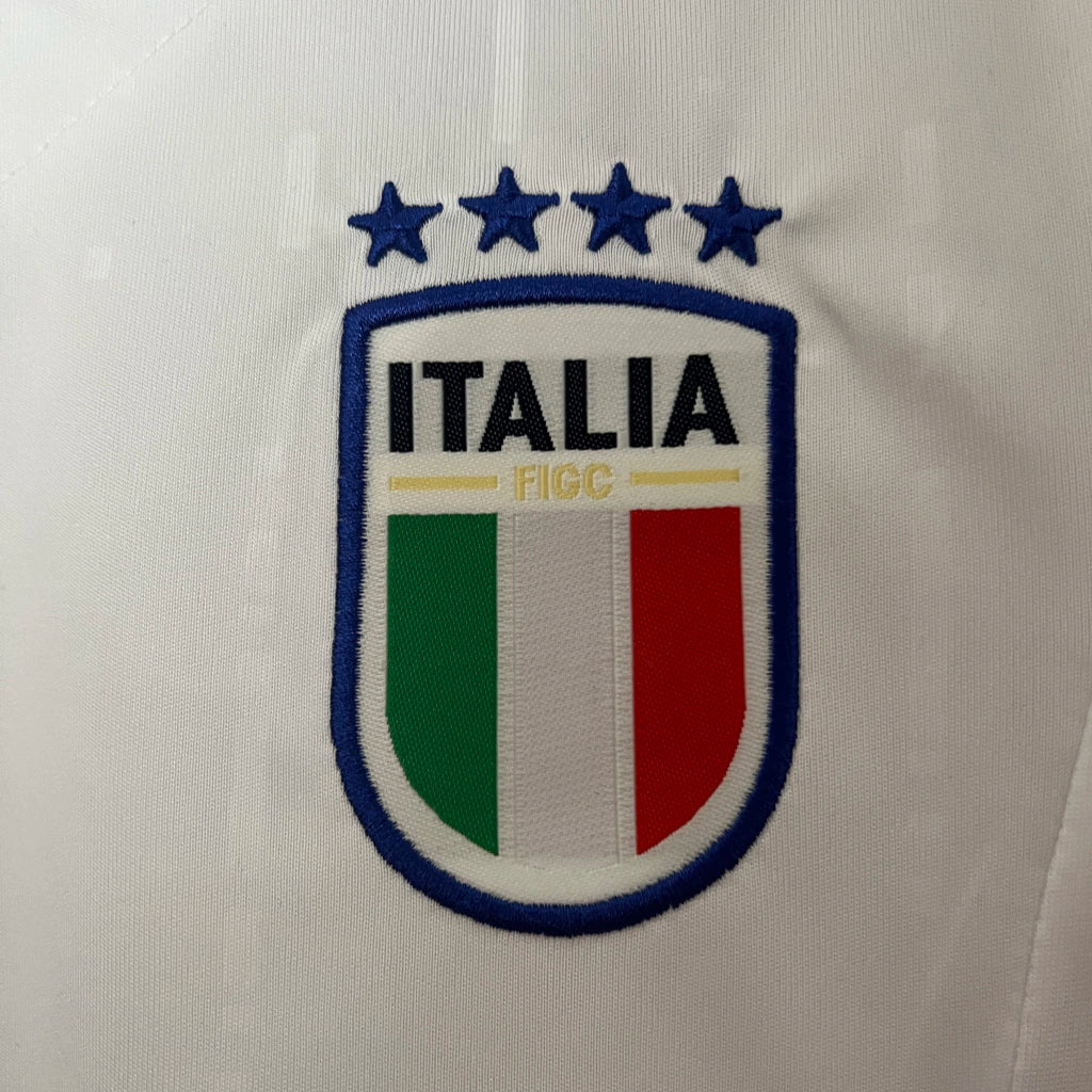 Kit - Italie Extérieur 24/25