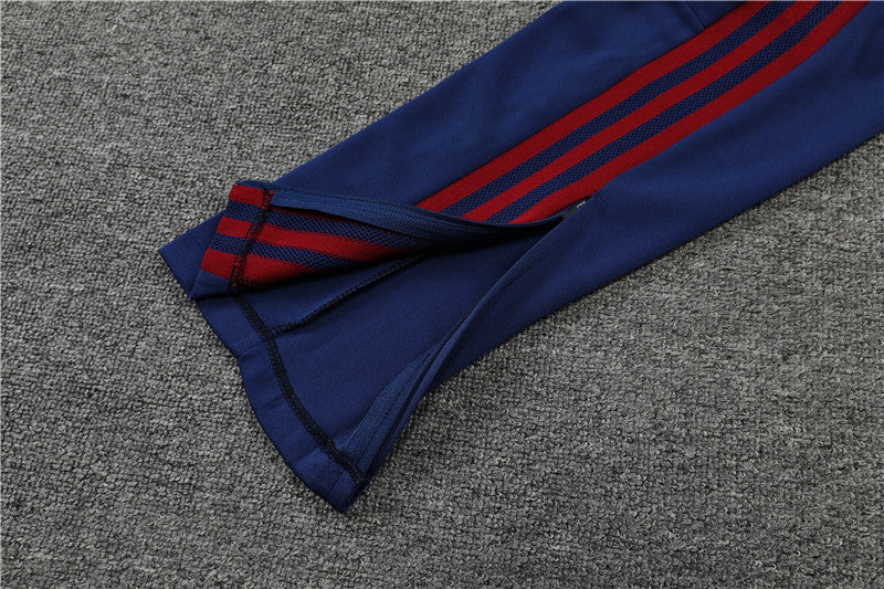 Ajax - Survêtement - 1/2 Zip - Vue rapprochée